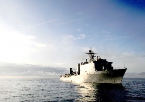 USS Forth McHenry a acostat la Constanţa